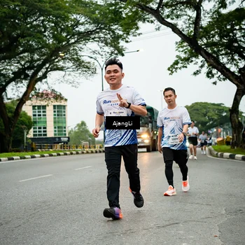 Runner Photo 8933240