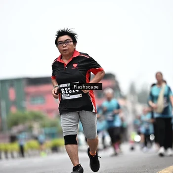 Runner Photo 8933270