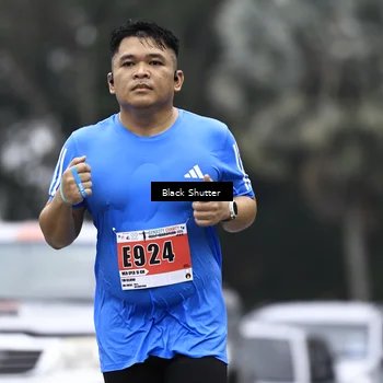 Runner Photo 8933298