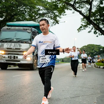 Runner Photo 8933379