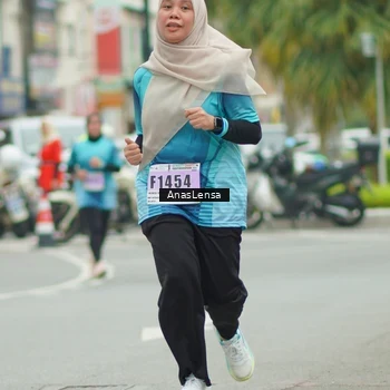 Runner Photo 8933448