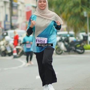 Runner Photo 8933460