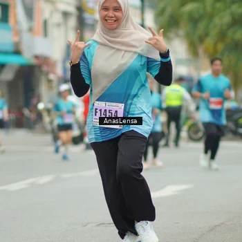 Runner Photo 8933479