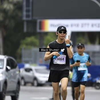Runner Photo 8933495