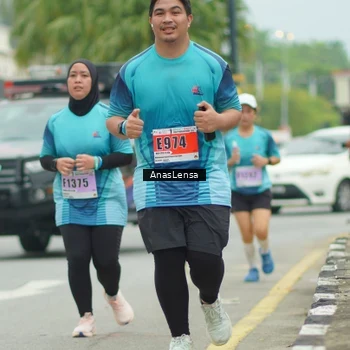 Runner Photo 8933517