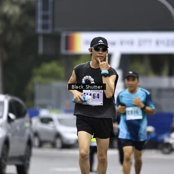 Runner Photo 8933521