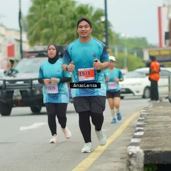 Runner Photo 8933537