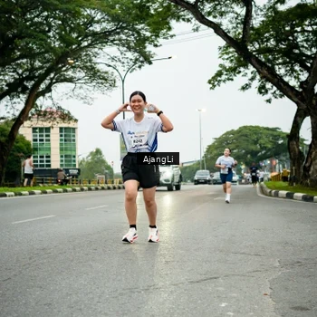 Runner Photo 8933538