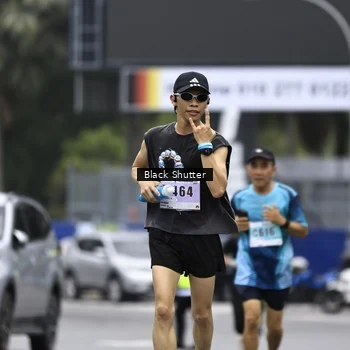 Runner Photo 8933543
