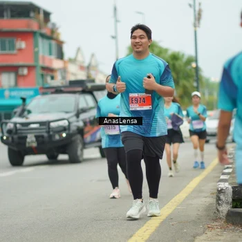 Runner Photo 8933547