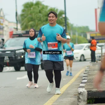 Runner Photo 8933551