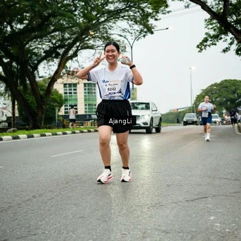 Runner Photo 8933552