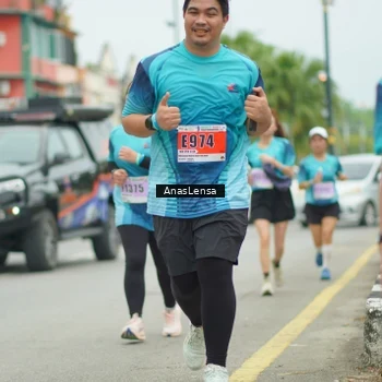 Runner Photo 8933563