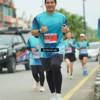Runner Photo 8933573