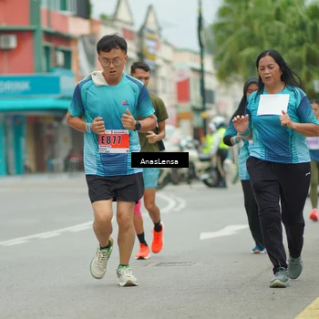 Runner Photo 8933724