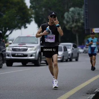 Runner Photo 8933737