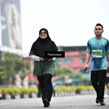 Runner Photo 8933750