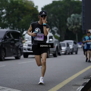 Runner Photo 8933758