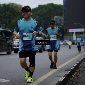 Runner Photo 8933813