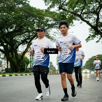 Runner Photo 8933846