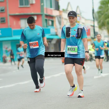 Runner Photo 8933861