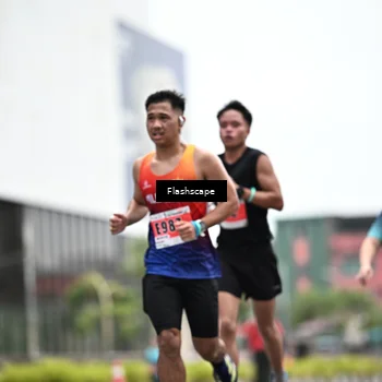 Runner Photo 8933893