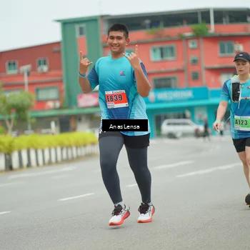 Runner Photo 8933910
