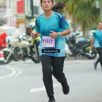 Runner Photo 8934427