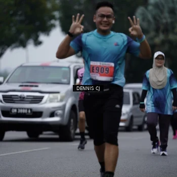 Runner Photo 8934435
