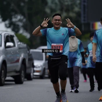 Runner Photo 8934498