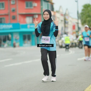 Runner Photo 8934531