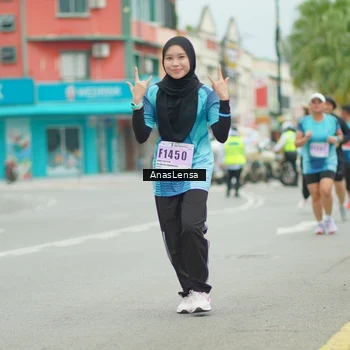 Runner Photo 8934542