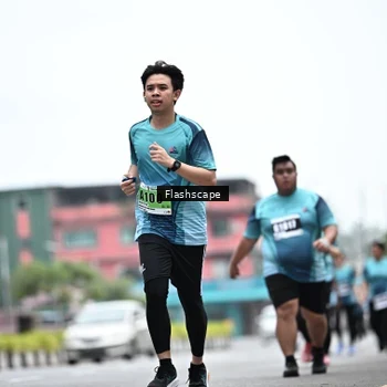 Runner Photo 8934543