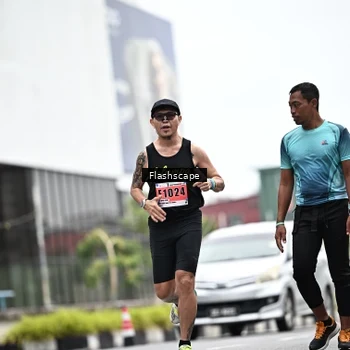Runner Photo 8934552