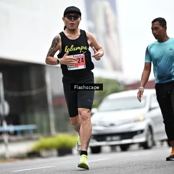 Runner Photo 8934571