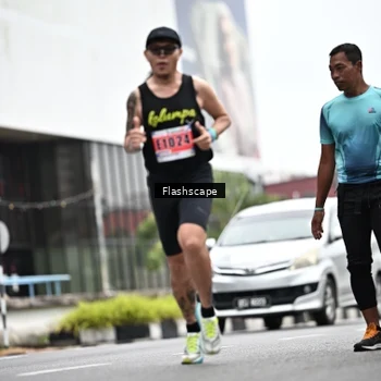 Runner Photo 8934577