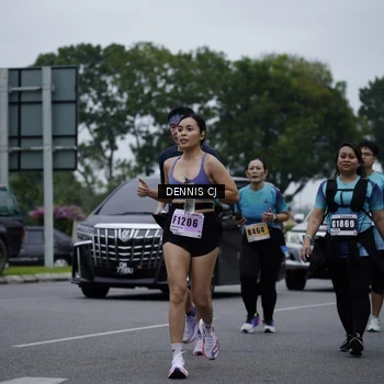 Runner Photo 8934595