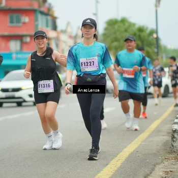 Runner Photo 8934633