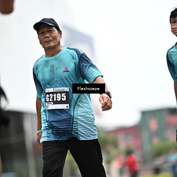 Runner Photo 8934743