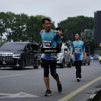 Runner Photo 8934774