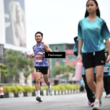 Runner Photo 8934896