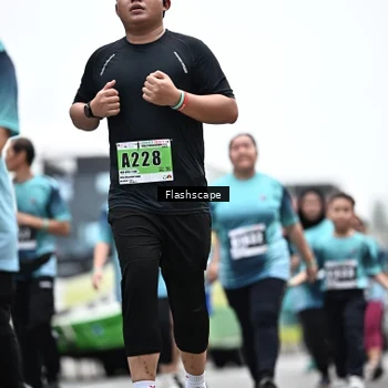 Runner Photo 8934963