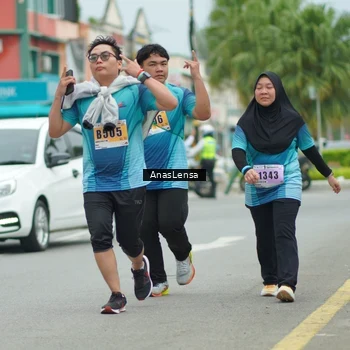 Runner Photo 8935005