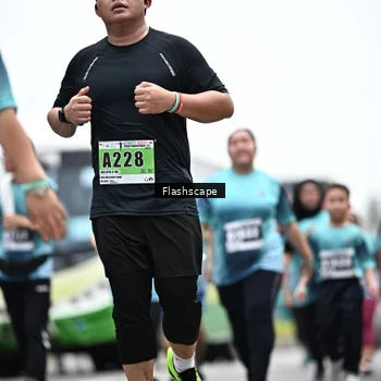 Runner Photo 8935008