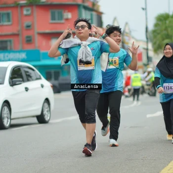 Runner Photo 8935114