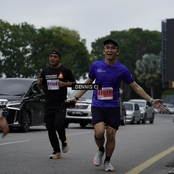 Runner Photo 8935119