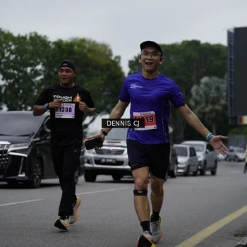 Runner Photo 8935128