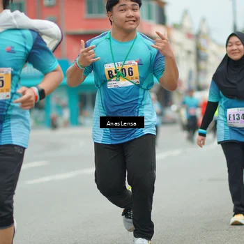Runner Photo 8935143