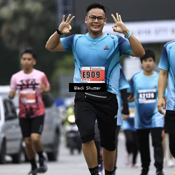 Runner Photo 8935275