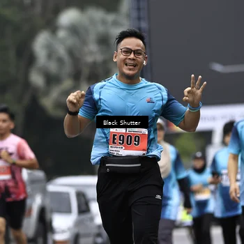 Runner Photo 8935336